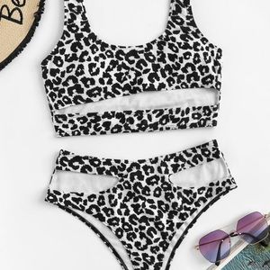 Leopard cut out bikini